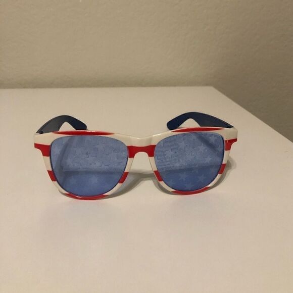 Red white and blue America sunglasses - Picture 1 of 2